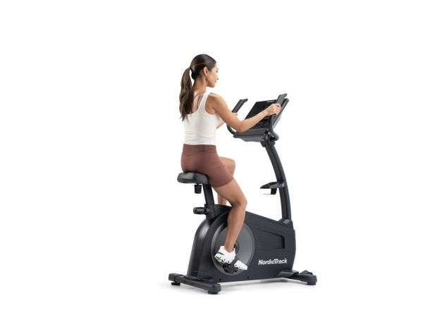 ntex77025-int-g-le-upright-bike-08.jpg