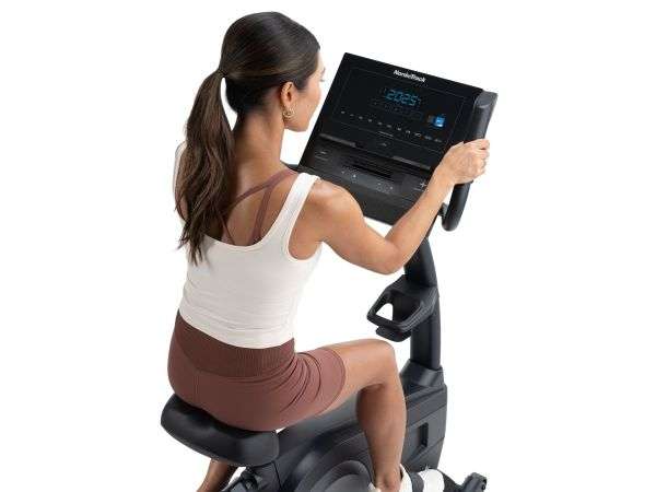 ntex77025-int-g-le-upright-bike-07.jpg
