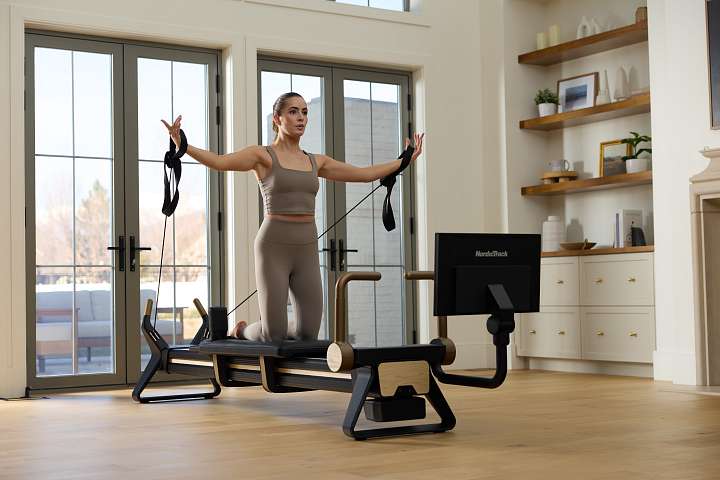 src_NTPL99926-1M00_Lifestyle_Lucy_Spratt_4916.jpg